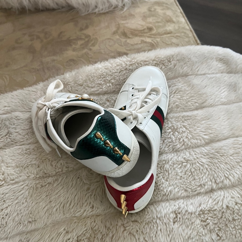 Authentic Gucci sneakers